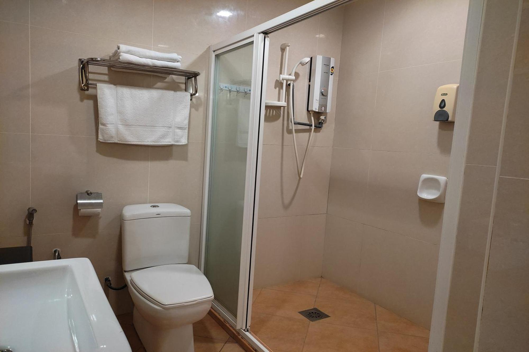Hotel D'New 1 Kk Sabah Donggongon Экстерьер фото